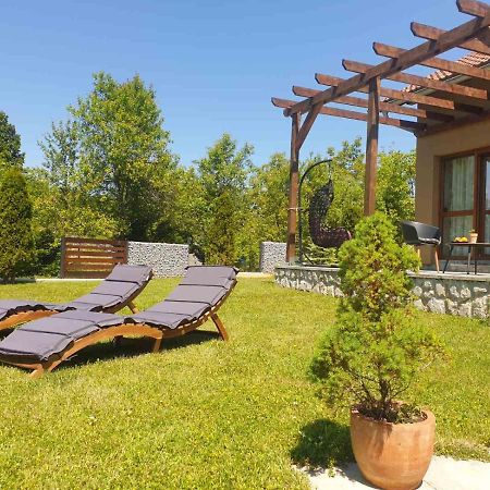 Villa Donna à Grabovac  Extérieur photo